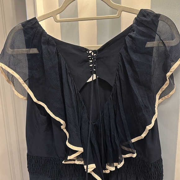 Akiko Revolve silk blouse size M - Picture 6 of 6